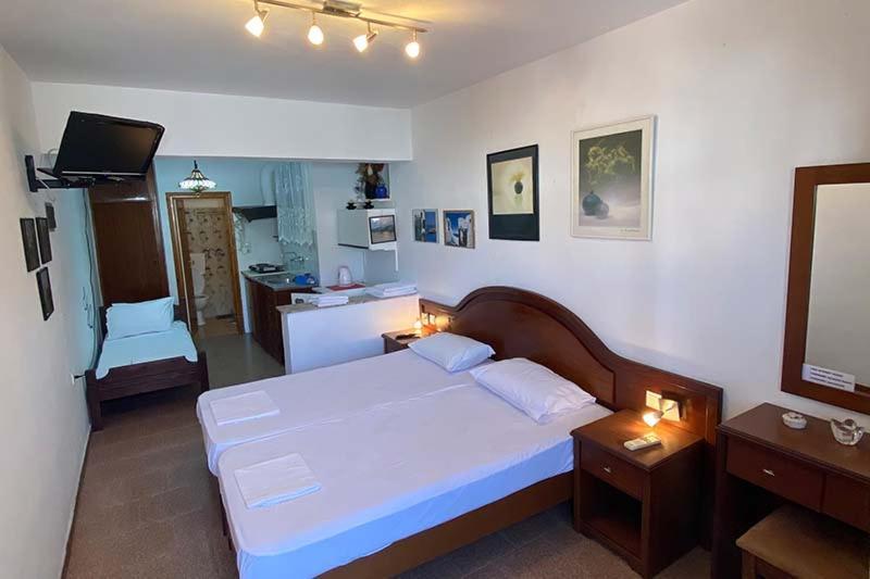 Nikos Rooms&Studios Poros Town Exterior foto